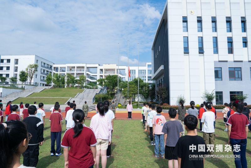 浙江东阳市：军地联合开展国防教育进校园主题活动